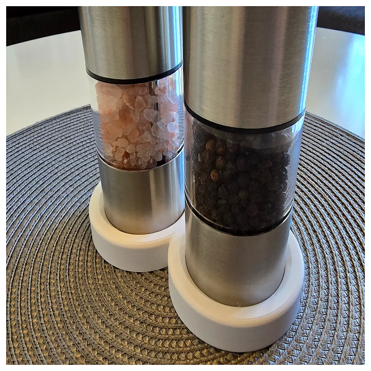 Salt Pepper Grinder Tray Kitchen Spice Holder Food Grinder Herb Storage Food Grade Silicone Multi Purpose