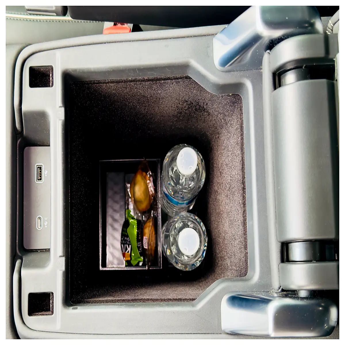 Land Range 5th Gen Center Console Storage Box Car Interior Accessories Vehicle Storage Container Parts