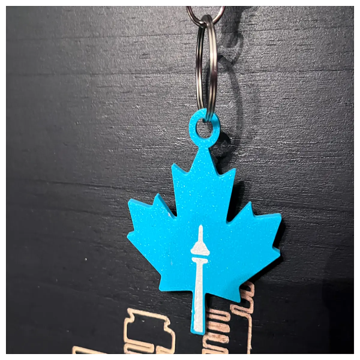Maple Leaf Keychain CN Tower Pendant Cityscape Memory Keyring Decoration Gift
