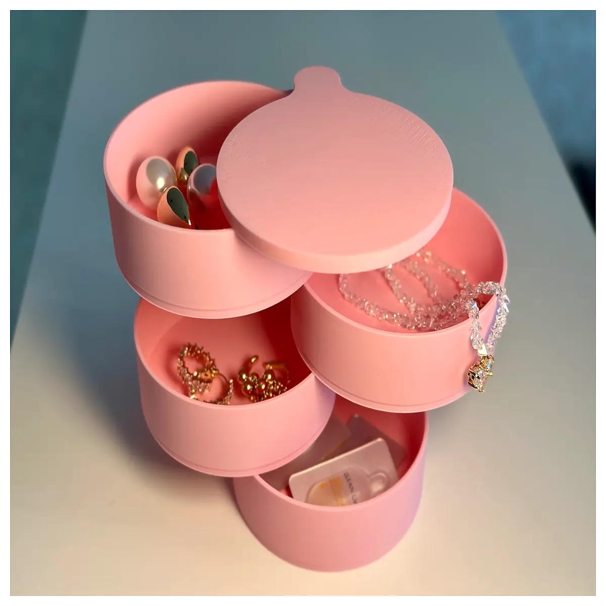 360 Rotating Jewelry Box Rotating Display Case Jewelry Storage Box Ring Holder Necklace Holder Display Stand Creative Gift Storage Solution