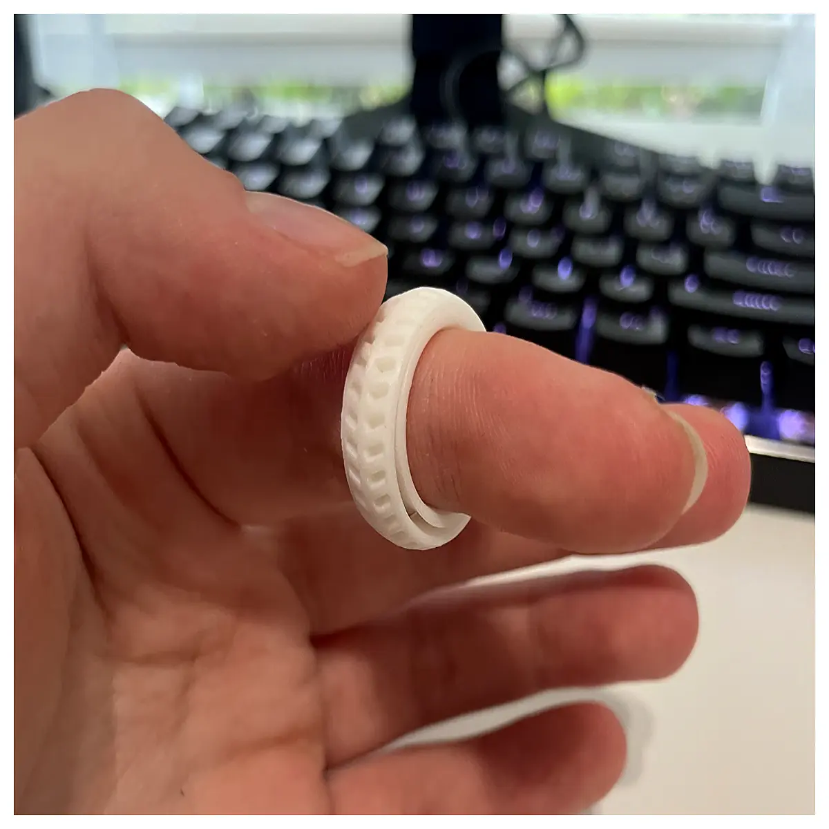 Rotating Stress Relief Ring Fidget Spinner Anxiety Relief Tool Wristband for Men Women Calming