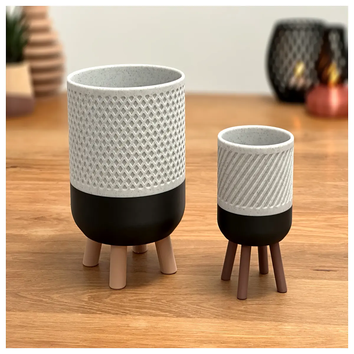 Modern Spiral Flower Pot with Feet Rotating Flower Stand Garden Support Indoor Outdoor Pot Holder Planter Support