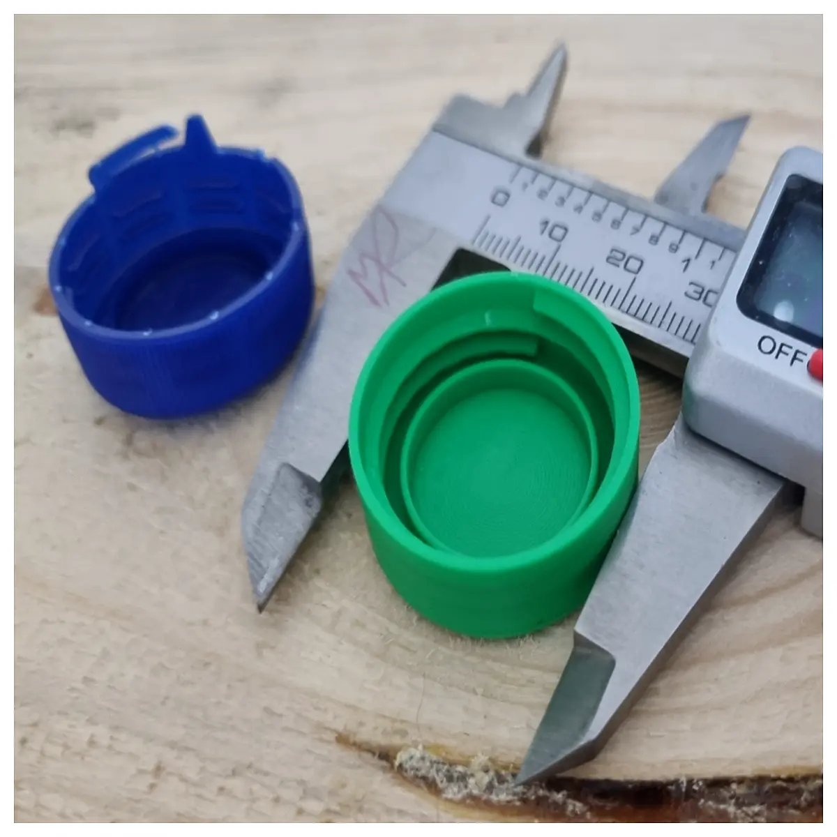 PCO 1881 Sealed Bottle Caps Standard Bottle Caps Closure Accessories Beverage Bottle Caps
