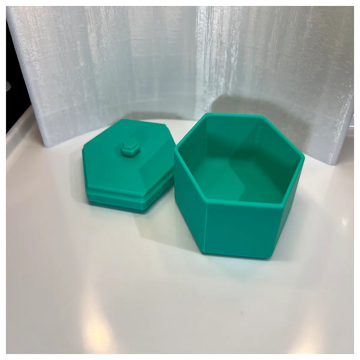 Lidded Hexagonal Container Food Storage Box Seal Container Freshness Box Kitchenware Food Can