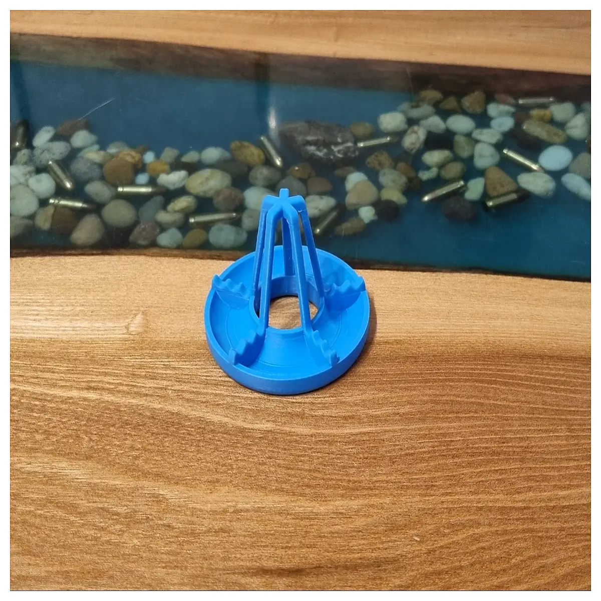 Water Droplet Bottle Shelf Bathroom Storage Rack Wall Mounted Water Cup Holder Kitchen Water Tank Shelf Drip Drying Organizer