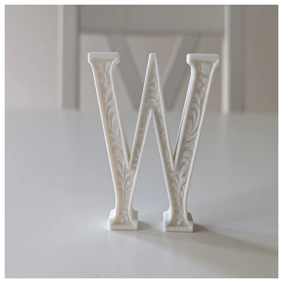Plaster Flower 3D Letter W Decoration Wall Art Home Decor Floral Alphabet Interior Design Accent