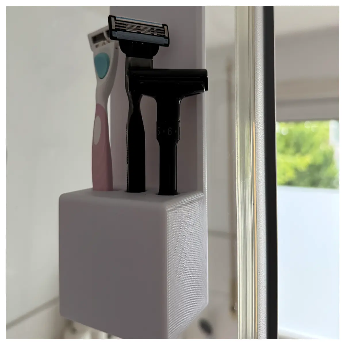 Shaving Holder Shelf Bathroom Storage Rack Shaving Accessory Wall Mounted Shower Room Organizer