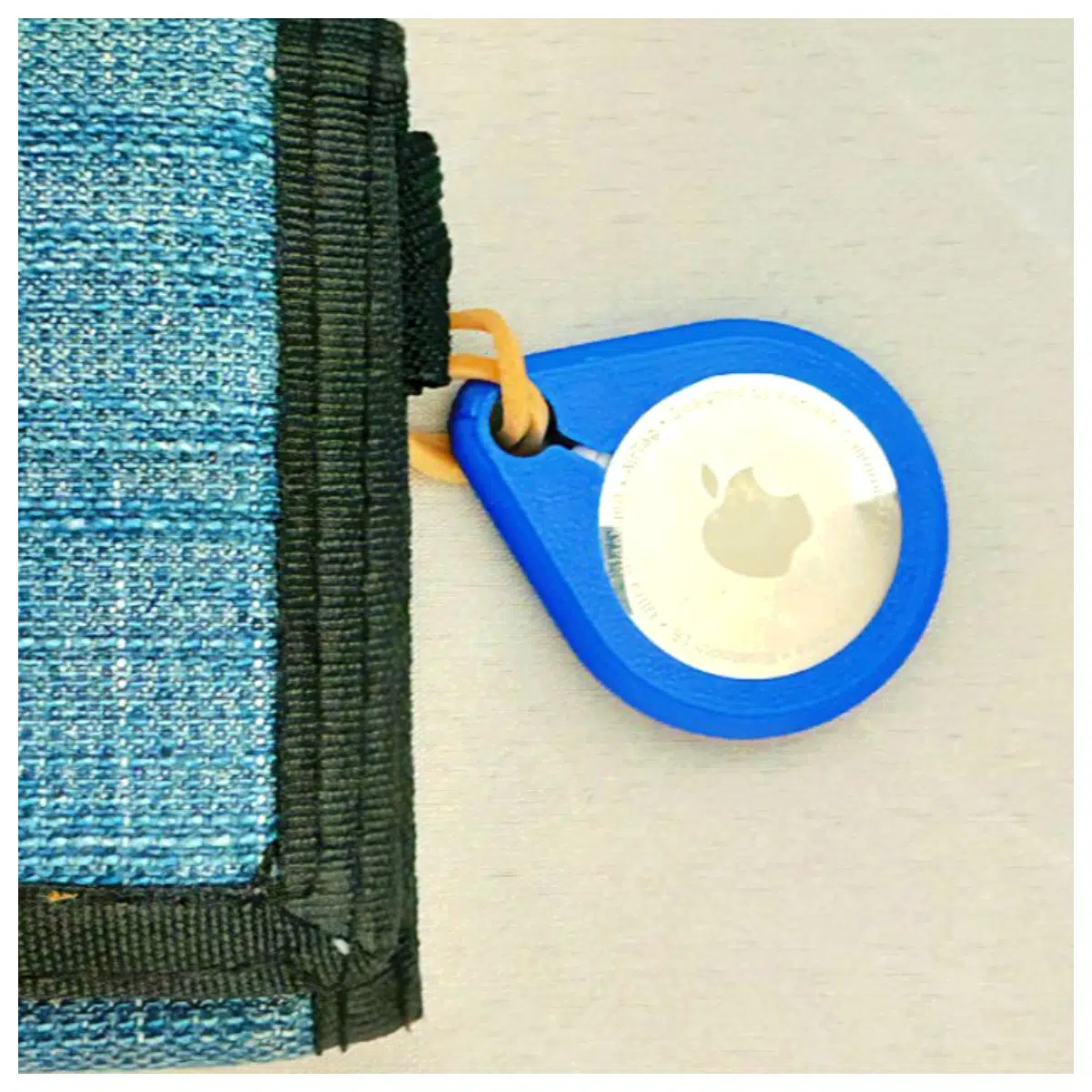 Key Ring Holder Car Backpack Phone Accessory Magnetic Tracker Bracket Key Chain Holder Protective Case