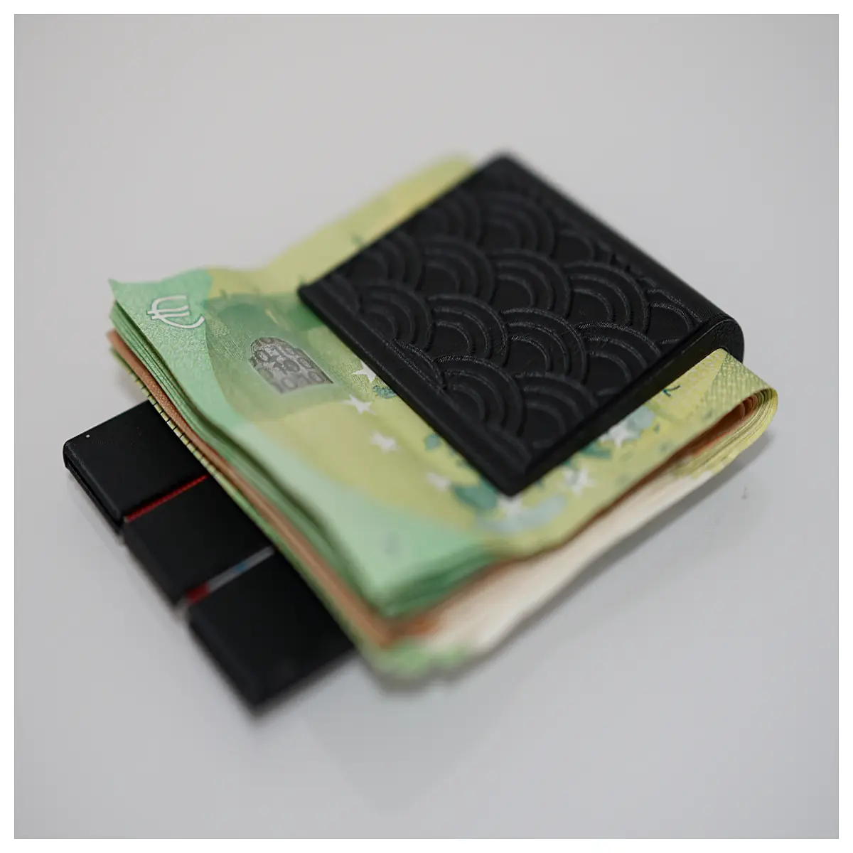 Wavy Wallet with Card Slots Ladies Purse Flip Cover Design Fashion Accessory Compact Wallet Coin Pocket