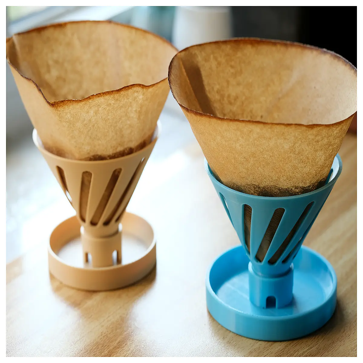 v60 pour over coffee dripper drip tray drying rack for wet and grounds cleanup