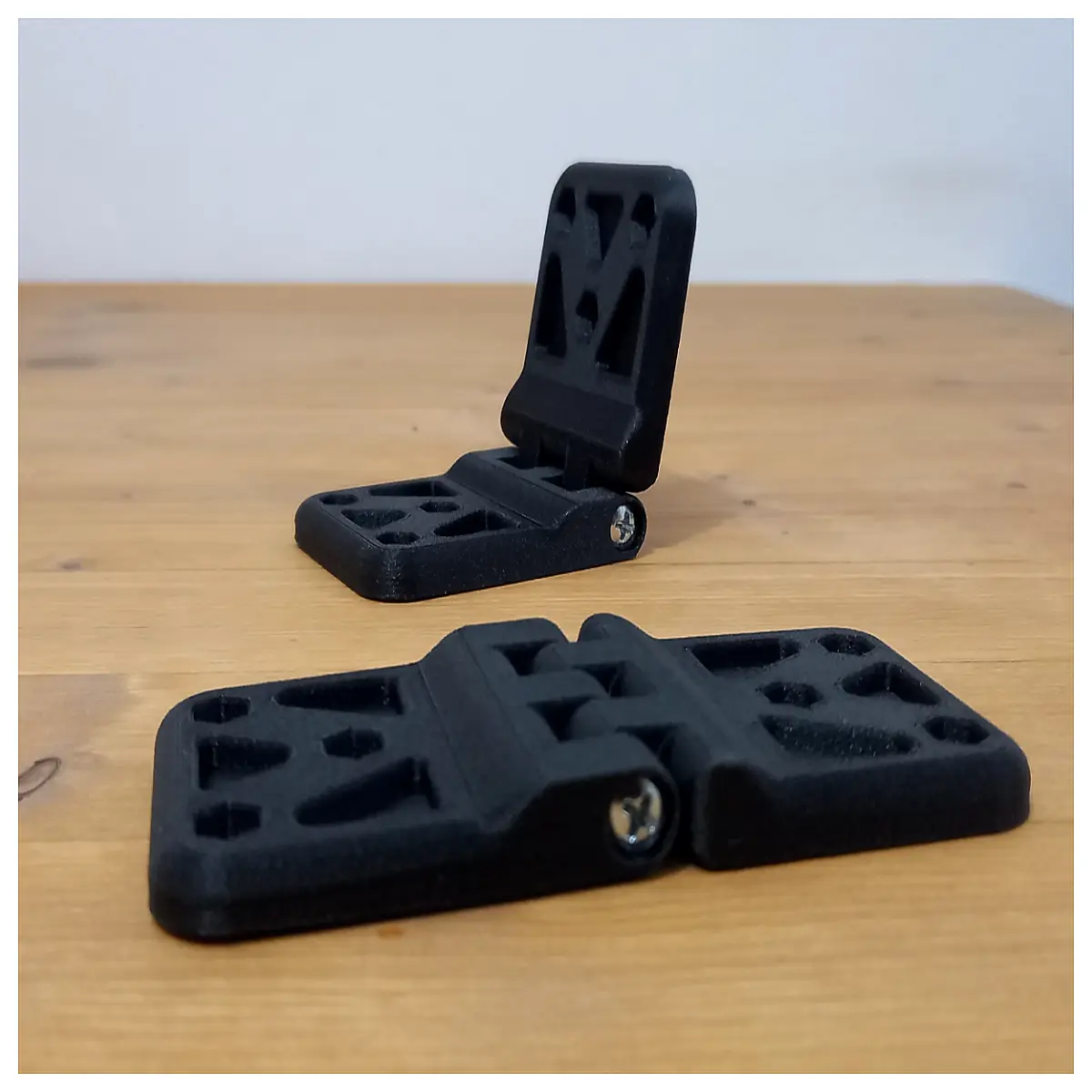 m4 screw cabinet hinge with built in nut insert for wood furniture assembly hardware