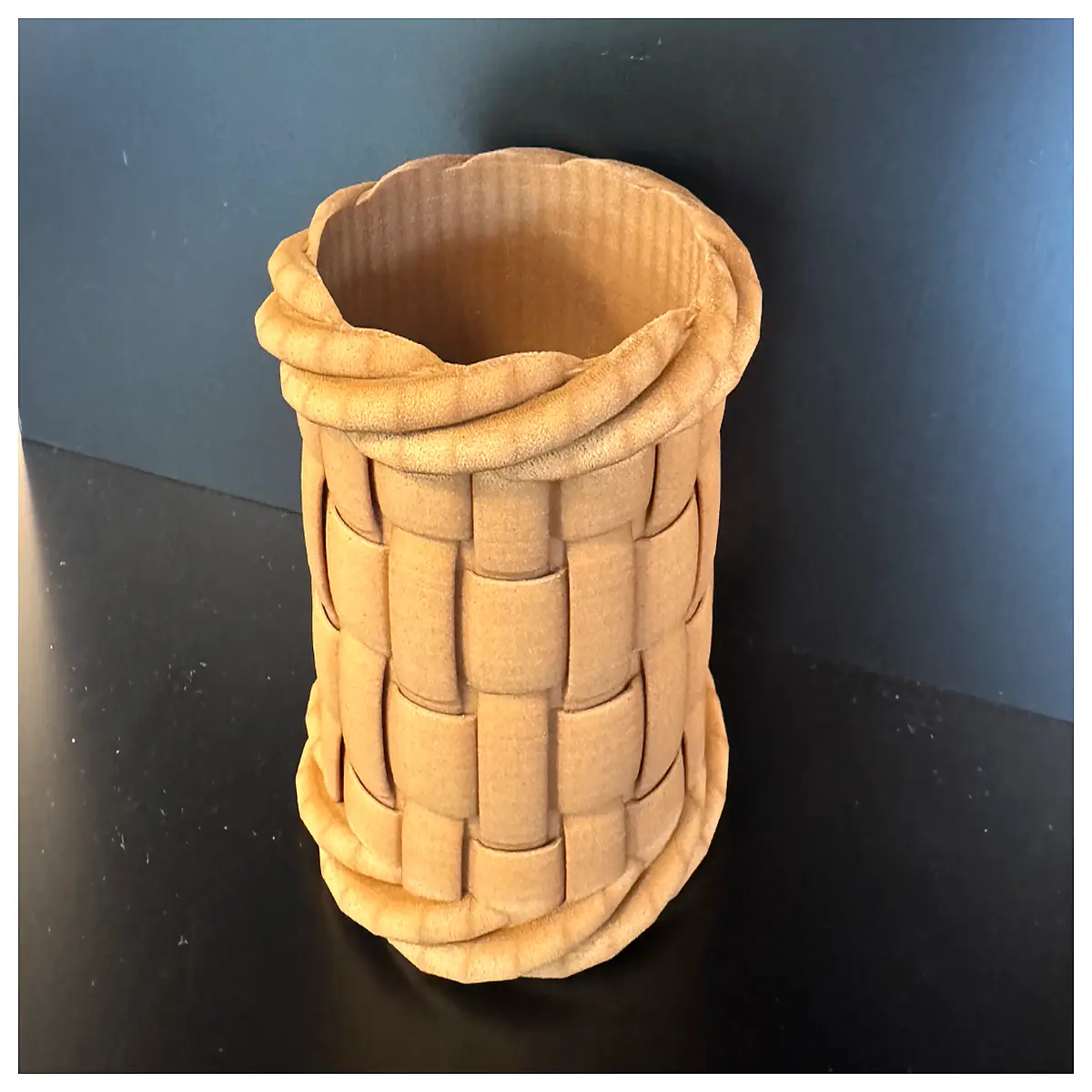 Woven Pencil Holder Organizer Cosmetic Brush Holder Storage Box Decorative Desk Organizer Multi Compartment Holder
