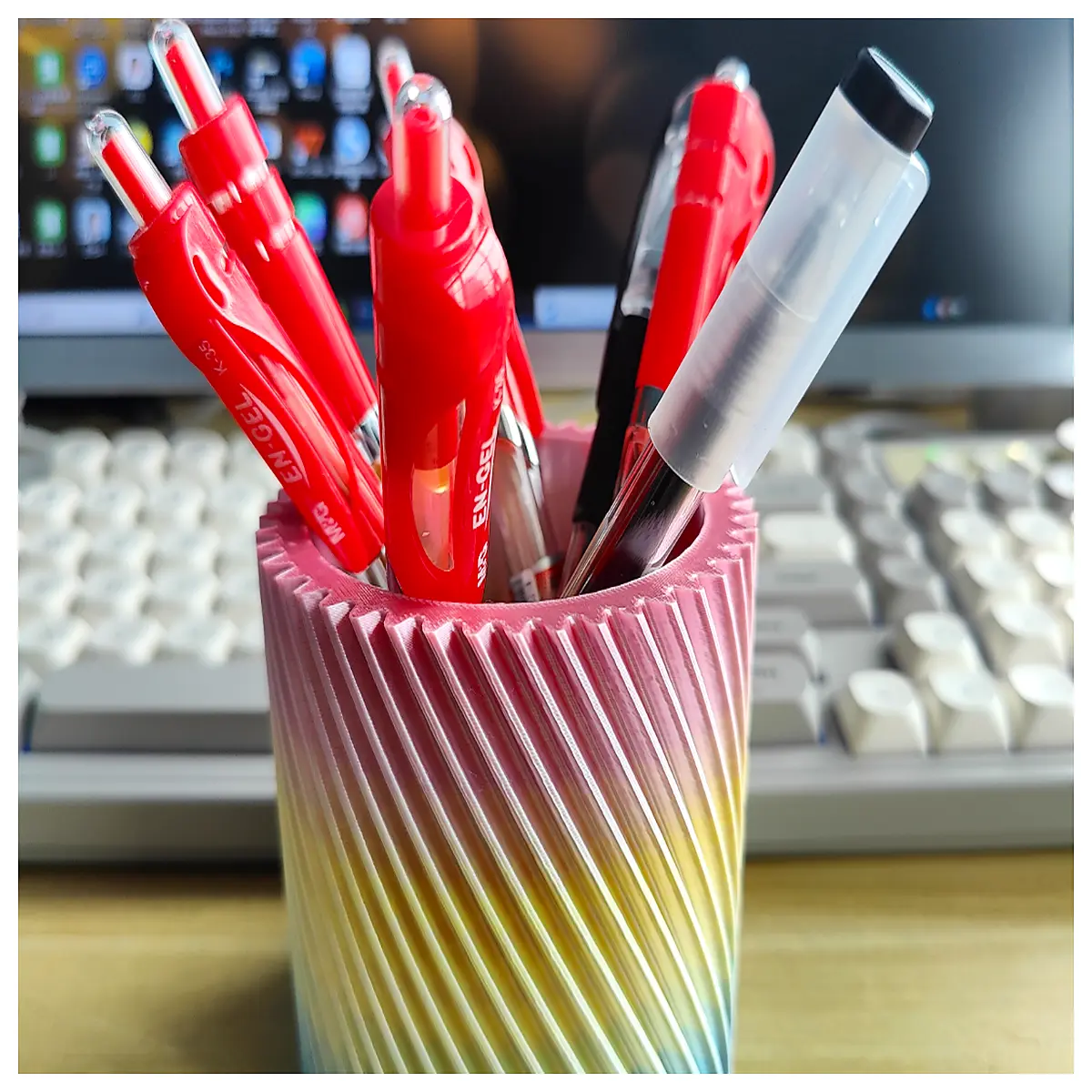 Gear Pencil Holder Gear Decoration Creative Desk Ornament Gear Model Desktop Decor Friends and Family
