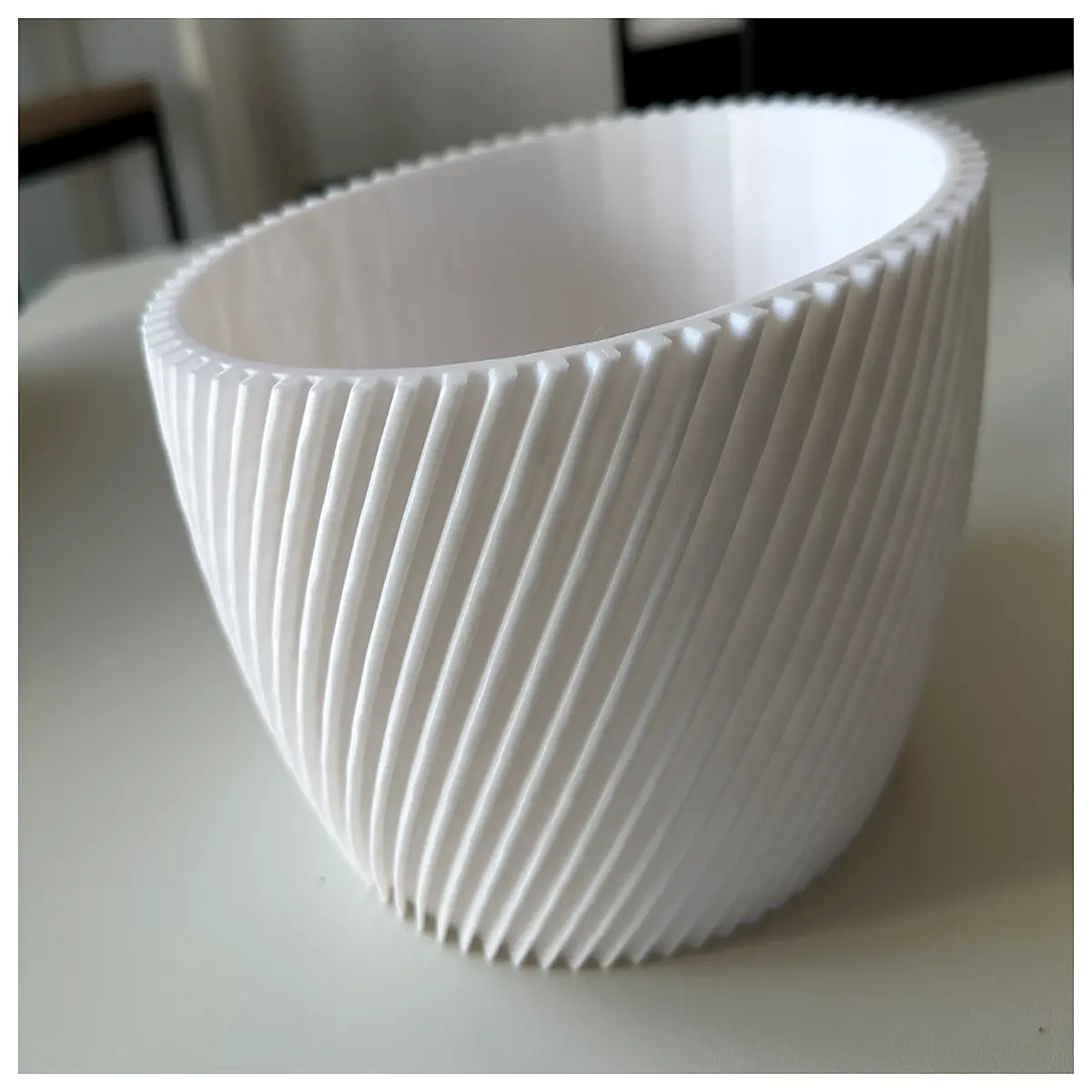 spinning vase for home decor rotating flower modern twist decor centerpiece magnetic levitation glass jar housewarming
