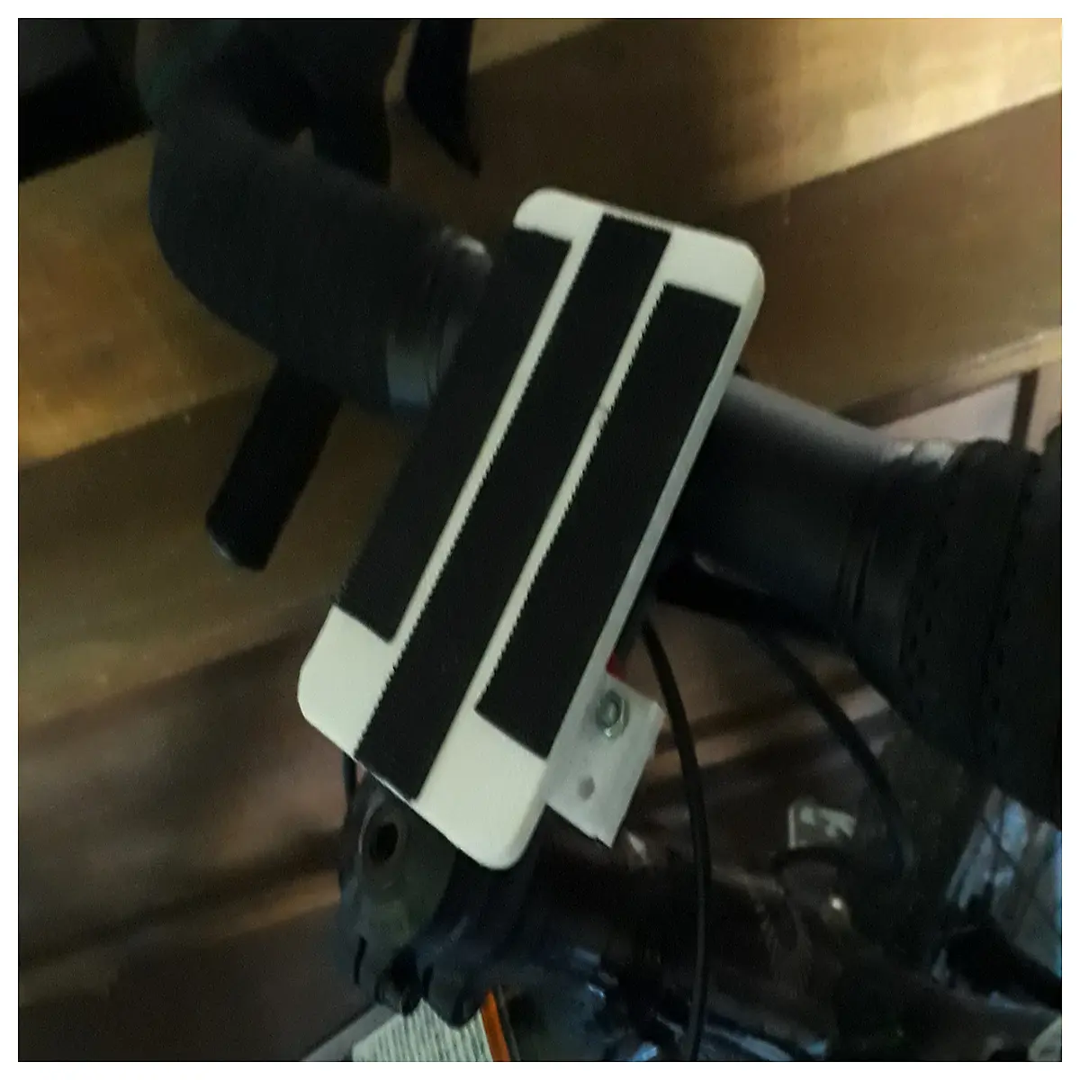 Bike Phone Mount Holder Cycling Mount Smartphone Holder Accessory Bracket Mobile Phone Mount for Cycling Driving