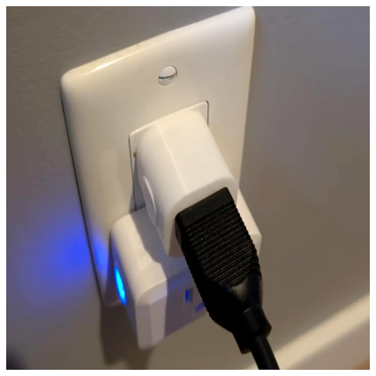 smart plug prop for home decor prank gift realistic dummy wifi socket no electricity