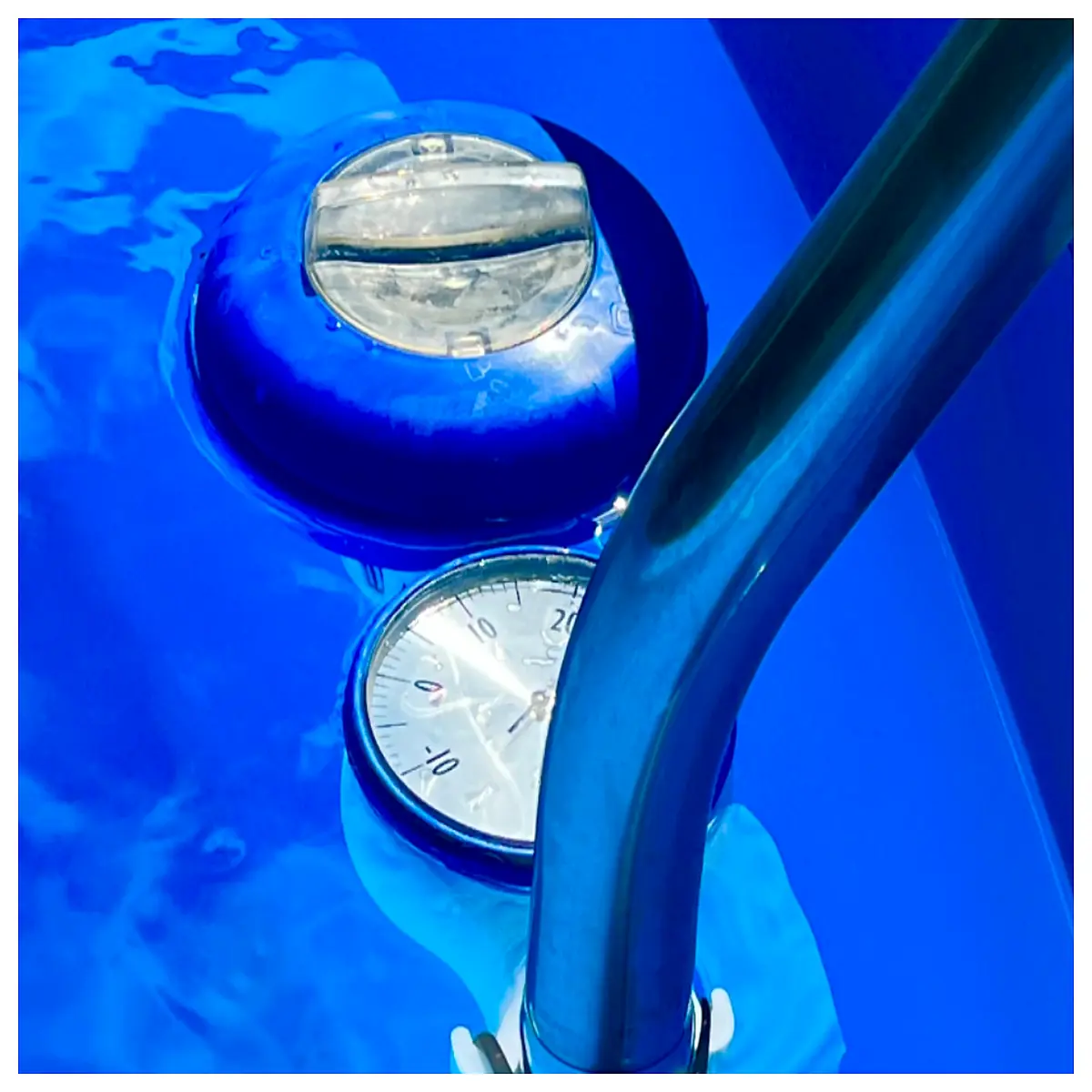 pool floating chlorine dispenser tablet holder with thermometer automatic pool feeder water temp monitor for above ground in ground pools