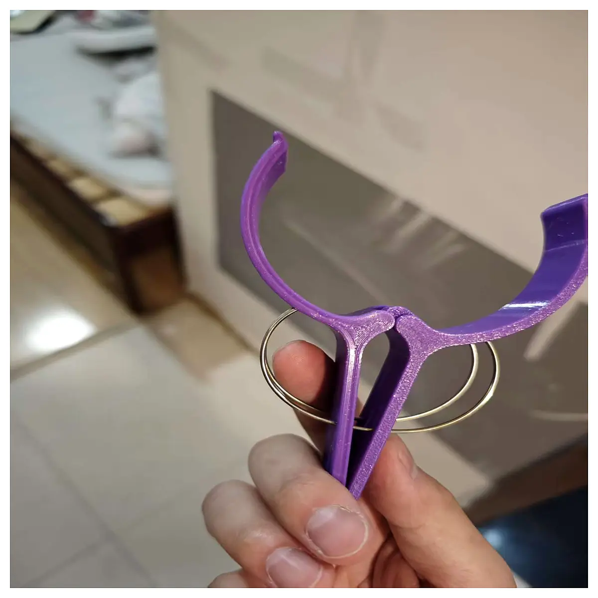 Bed Gripper Large Clips Grab Bed Sheets Organize Bedding Easy Access Home Utility Tool Gripper Accessory