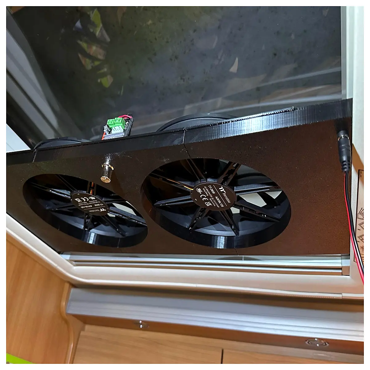 Midihouse RV Mid Roof Vent Caravan Accessory Vehicle Ventilation System Mobile Home Ventilation Parts