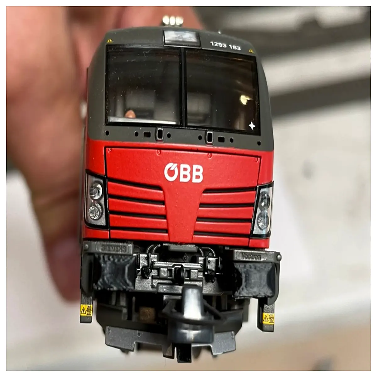 Roco Vectron Locomotive Buffer Rail Buffer Vehicle Protection Parts Train Safety Accessories Buffer Components
