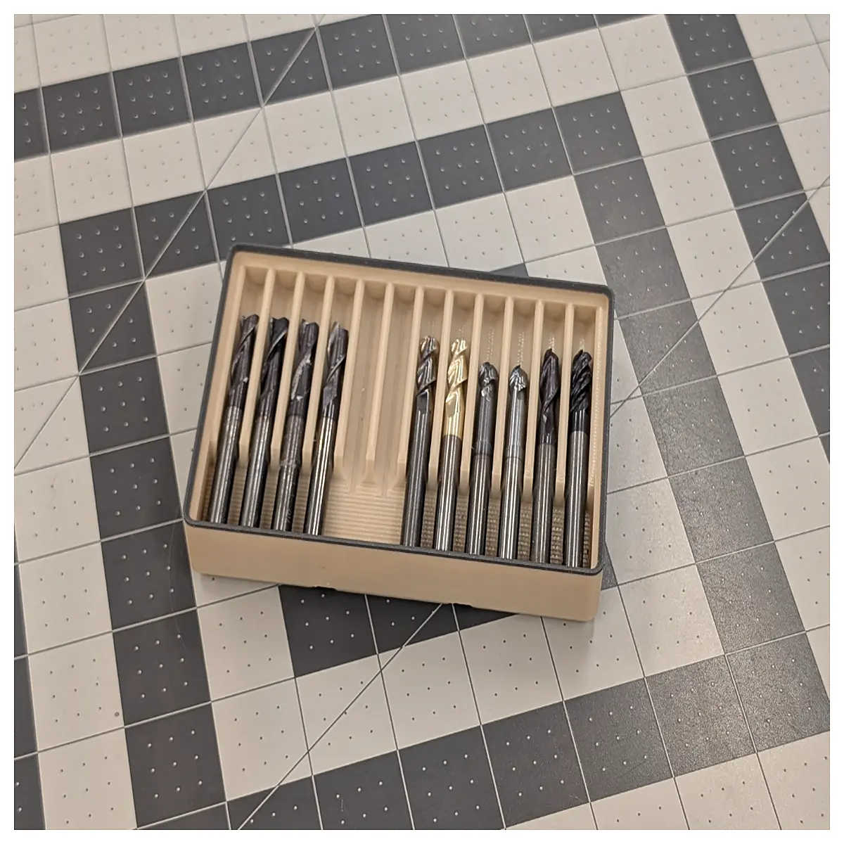 Gridfinity 14 or 6mm Mill Tool Holder Desktop Organizer Parts Fixture Modular Storage Office Supplies