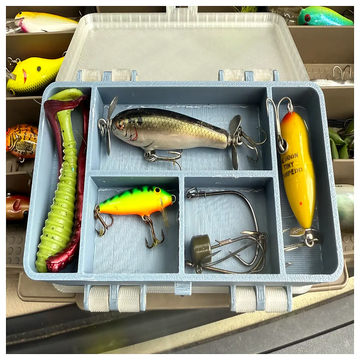 Portable Fishing Tackle Box Rod Case Fishing Accessory Holder Outdoor Fishing Gear Bag Tackle Box Fishing Box Fishing Tool Organizer