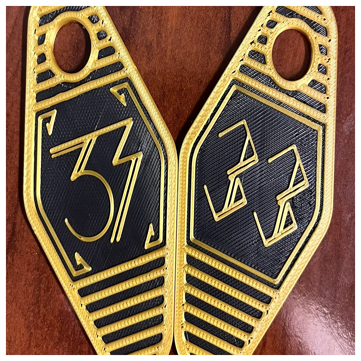 Expedition 33 Keychain 4mm Car Accessory Hanging Decoration Keyring Charm Auto Parts Keychain Accessory
