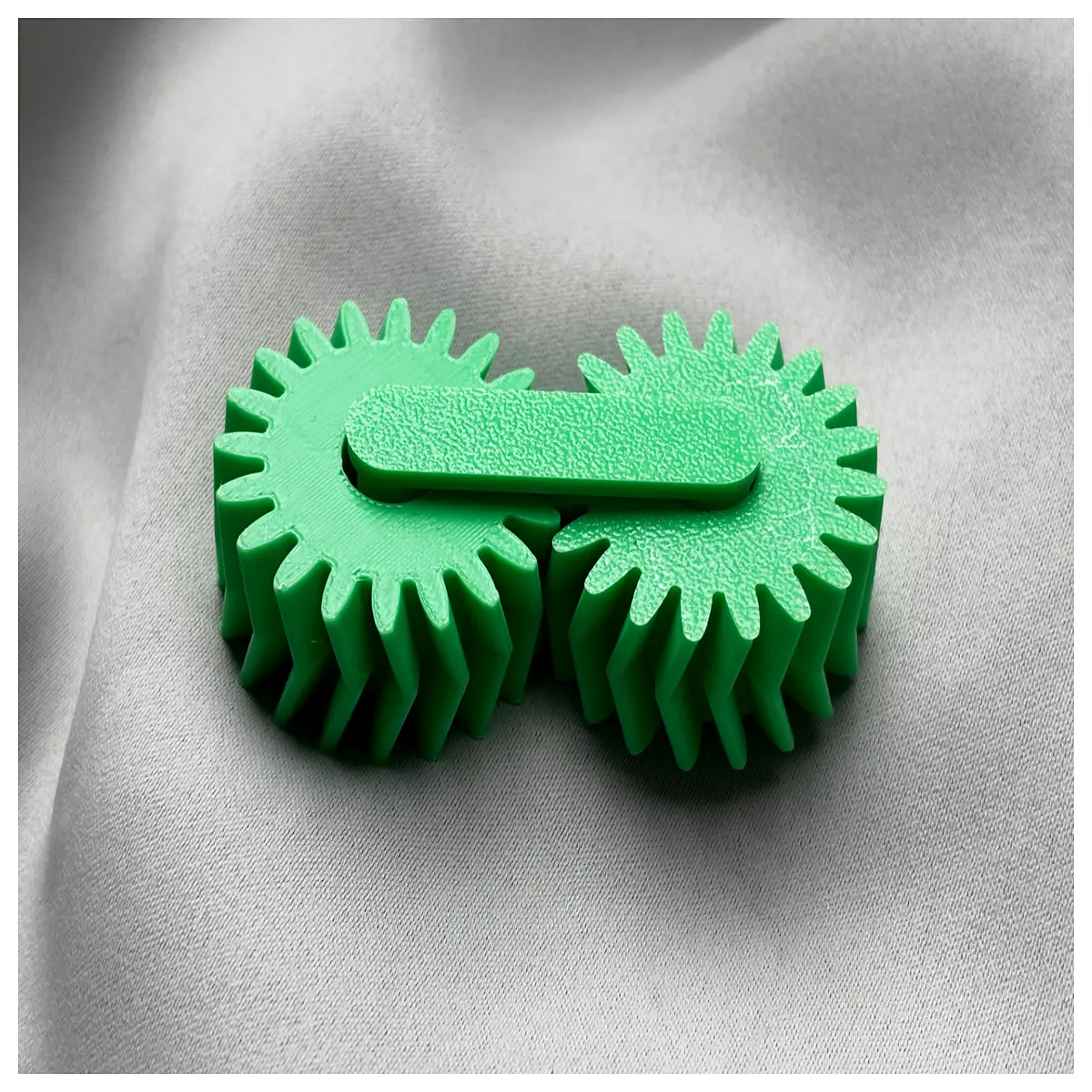 fidget gear toy stress relief anxiety reduction desk gadget sensory tool for adults kids