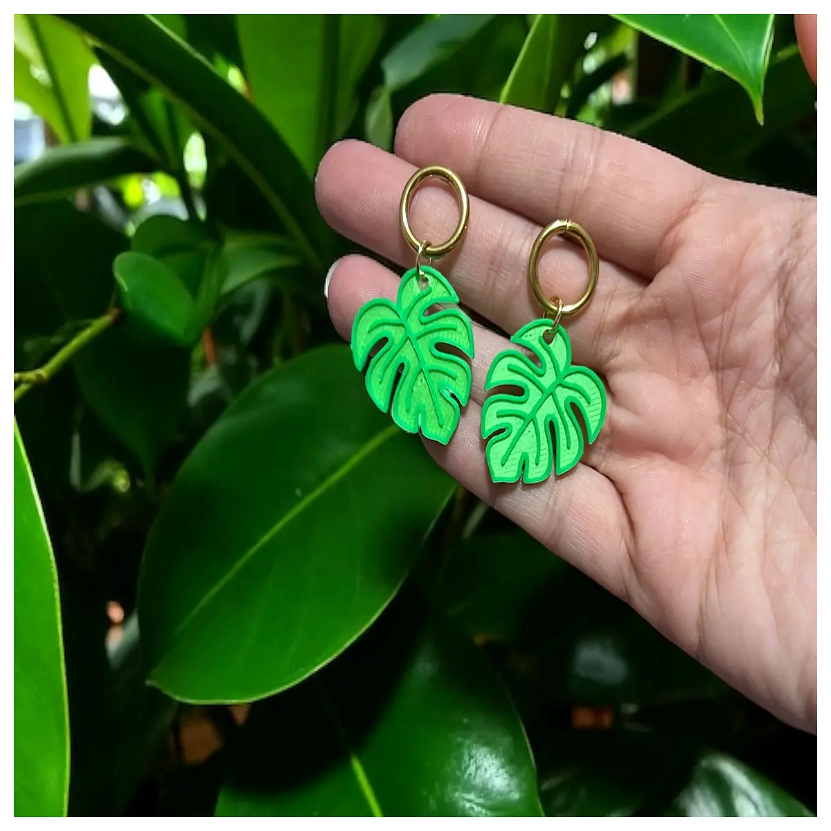 Kembechi Leaf Earring Realistic Leaf Earrings for Women Decorative Studs Jade Earring Elegant Style Fashion Earrings