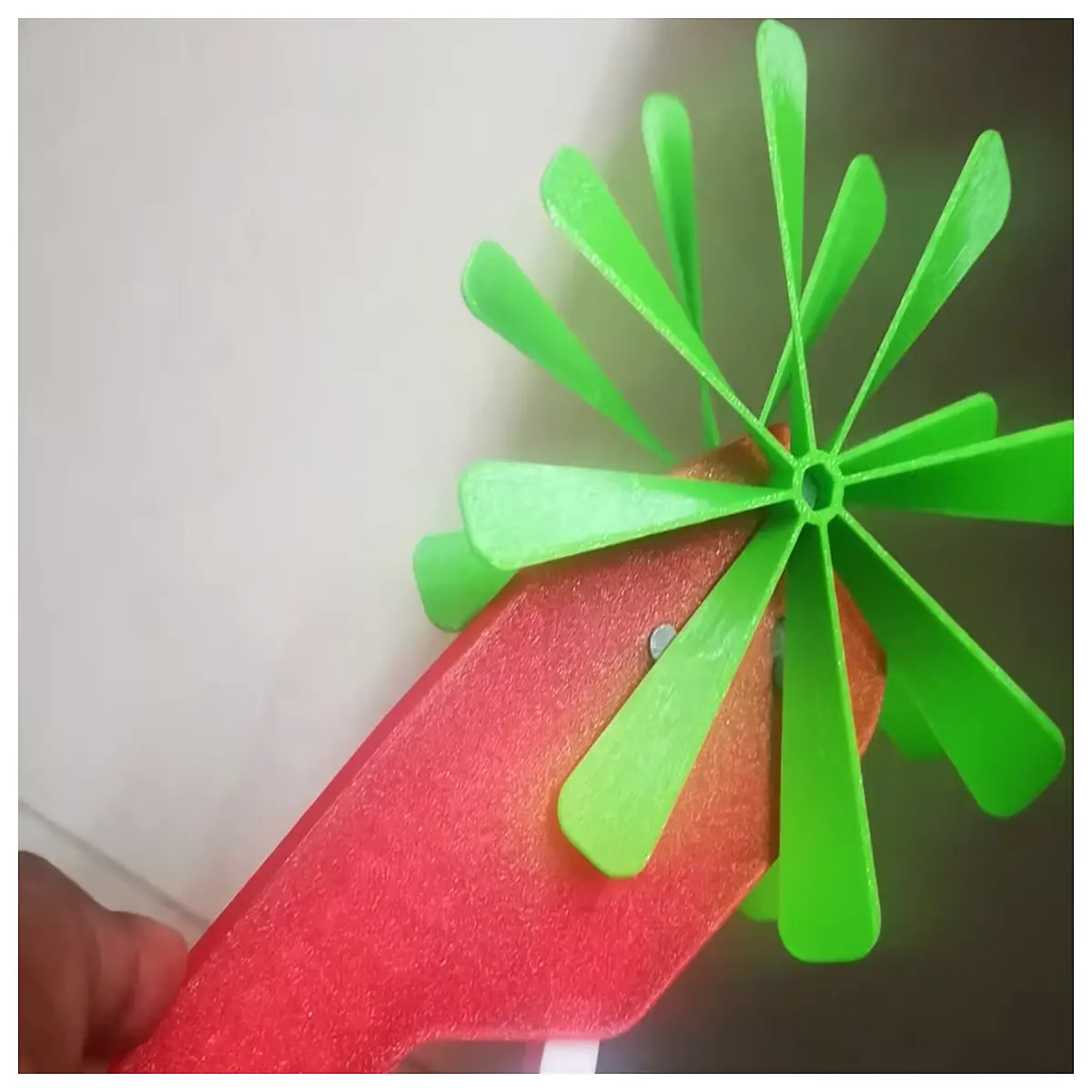 Hand held Kinetic Windmill Toy Develops Child Hand Eye Coordination Fun Exercise Outdoor Play Windmill Accessories