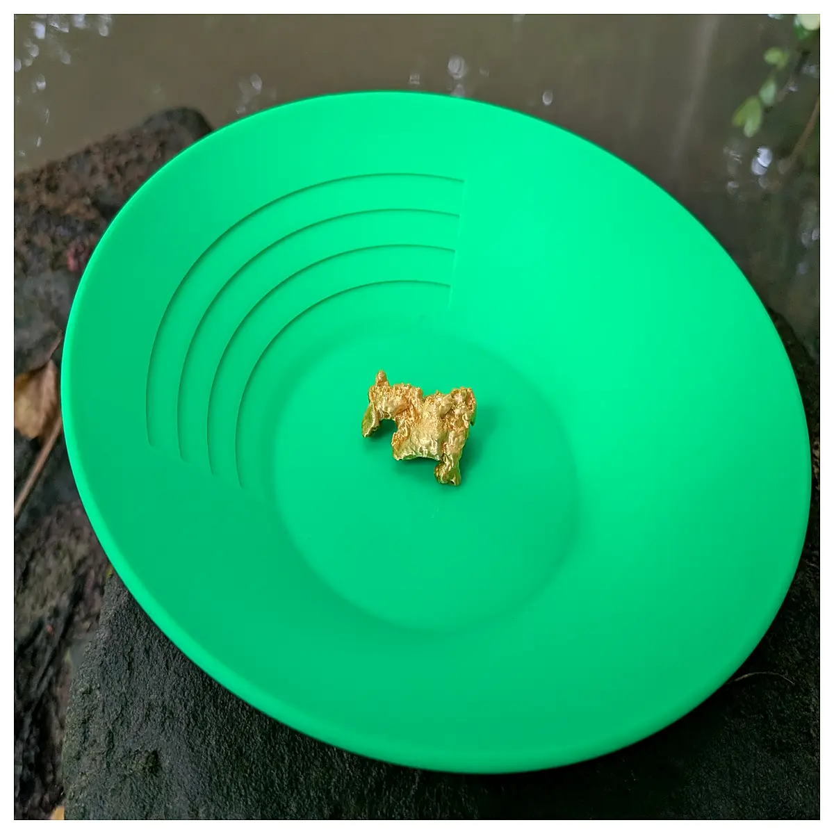 Gold Pan with 2oz Gold Block Gold Prospecting Pan for Mining Gold Recovery Tool Gold Exploration