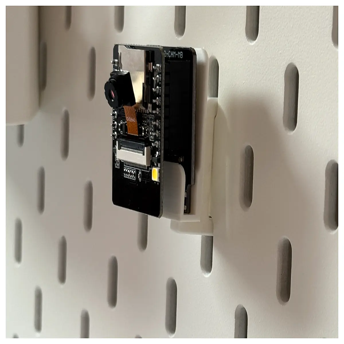 esp32 cam skadis mount bracket holder for wall mounting esp32 cam module case support