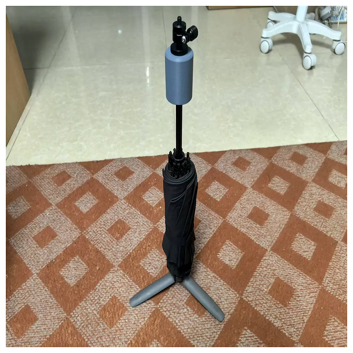 concert umbrella holder clip mount universal fit for standard parasols rain protection accessory no folding needed