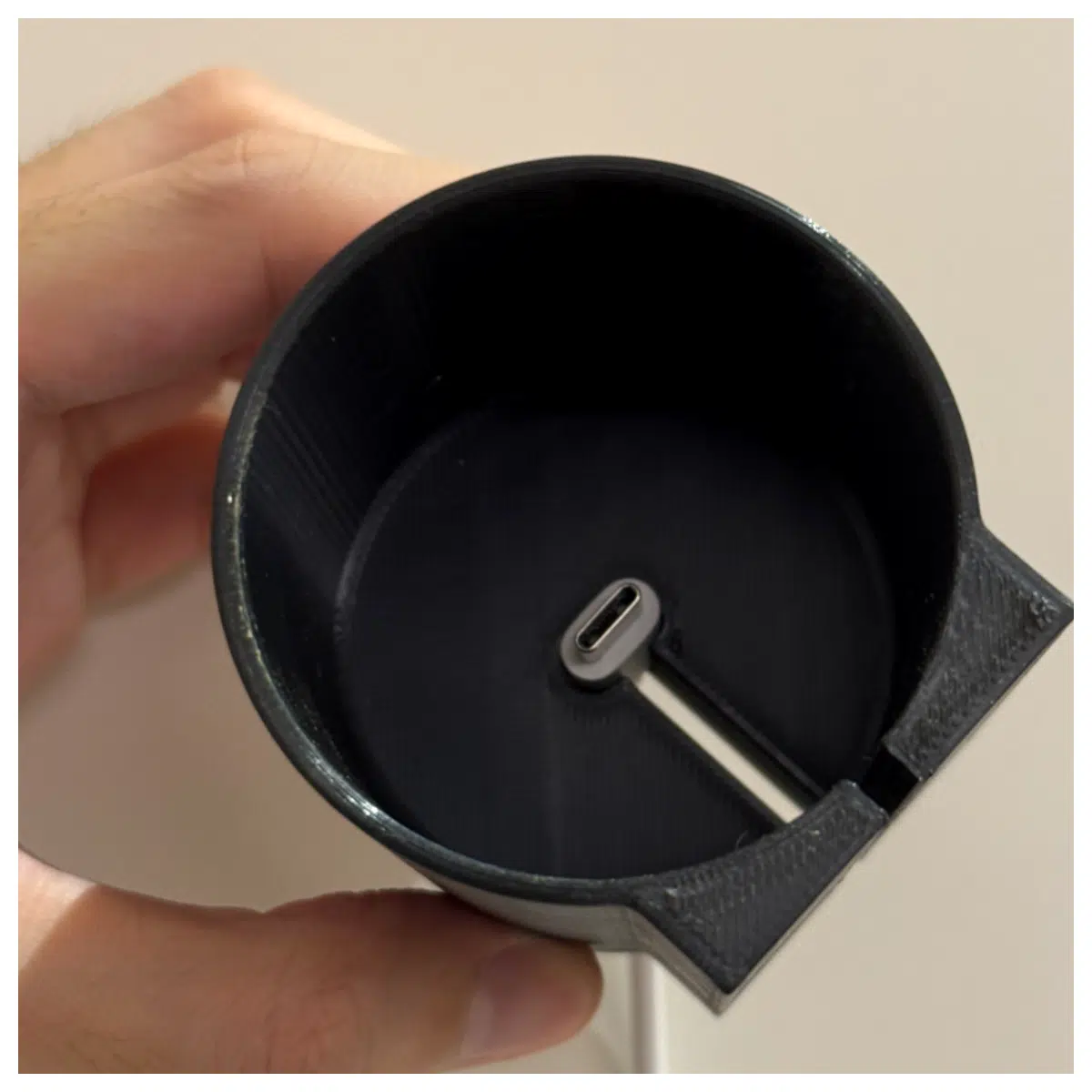 Mini Vacuum Charger Stand Desktop Storage Holder Phone Stand Mini Vacuum Cleaner Accessory Stable Support