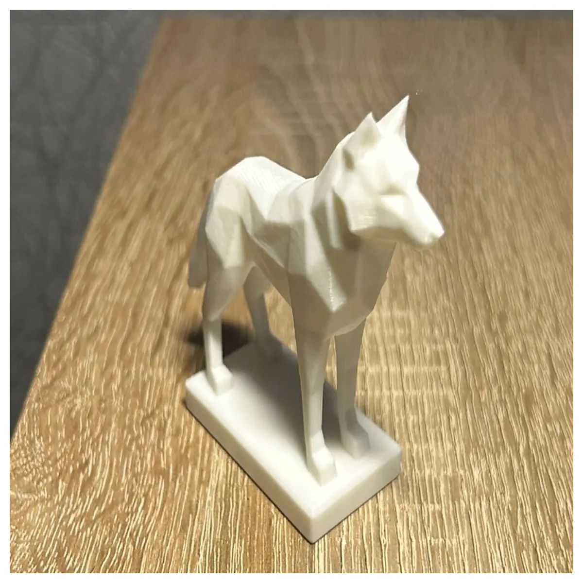 low poly wolf figurine geometric animal decor minimalist modern home office desk ornament resin statue men