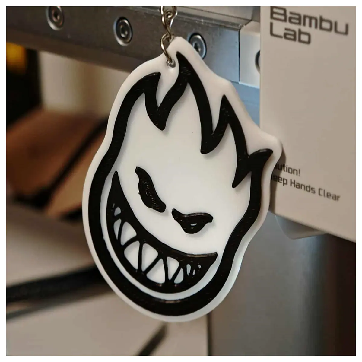 Flame Keychain Realistic Simulation Flame Keychain Cool Decoration Car Accessory Collection Toy Fun Gift