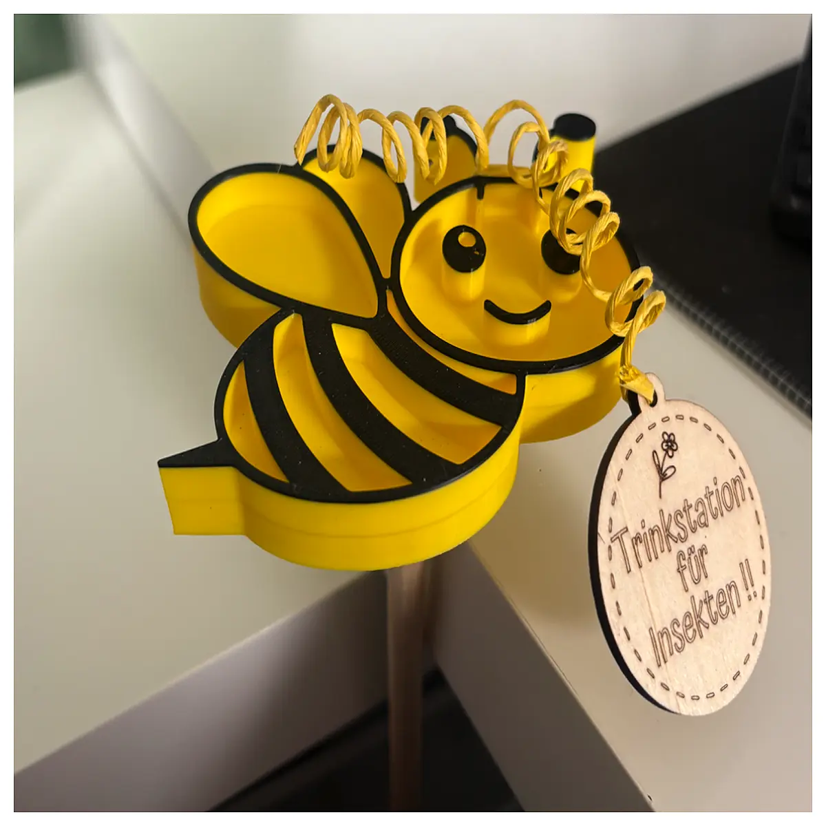 bee waterer for hive insect drinking fountain anti drowning bird bath apiary hydration station outdoor pollinator supply