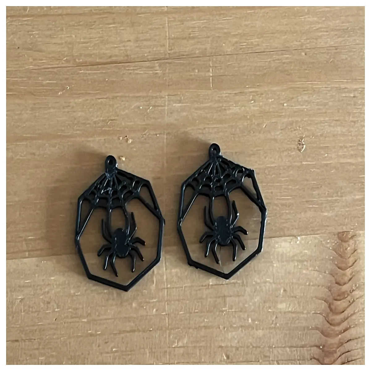Spider Earrings Creative Spider Shaped Studs Women s Jewelry Black Silver Earrings Gothic Style Spider Gift