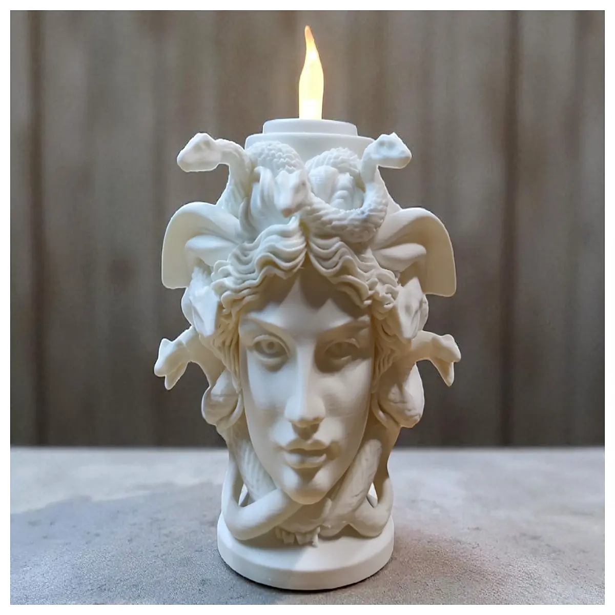 Medusa Candlestick Mythic Table Decor Living Room Romantic Atmosphere Design Candle Holders Accessories