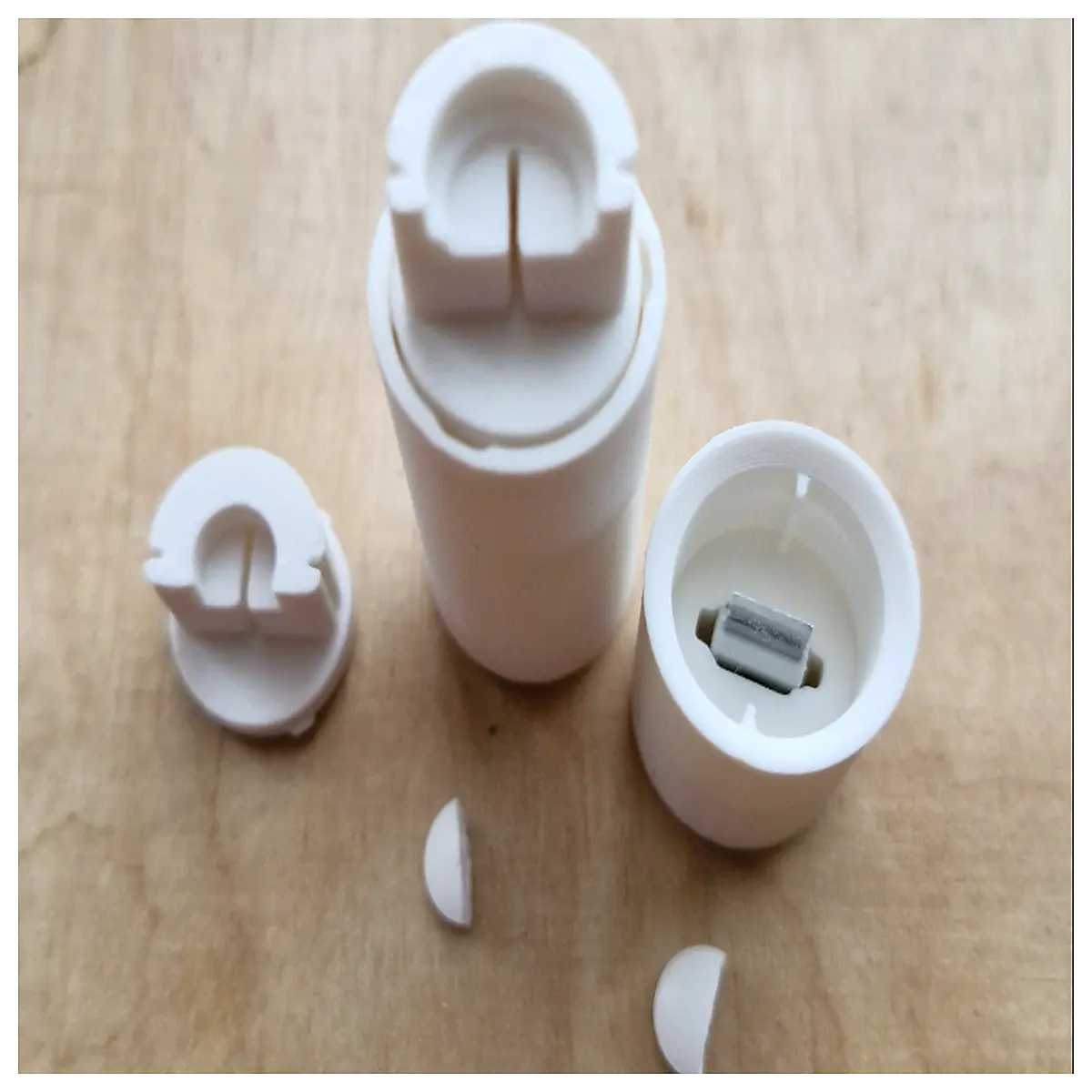Mini Pill Cutter Rotating Lock Box 10mm Capsule Slicer Tablet Cutter Granule Cutting Tool