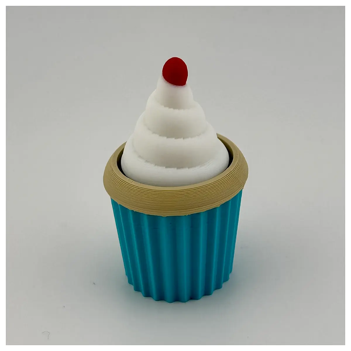 Cupcake Squeeze Toy Fun Fidget Puzzle Stress Relief Tool Desk Decoration Sensory Toy for Adults Kids