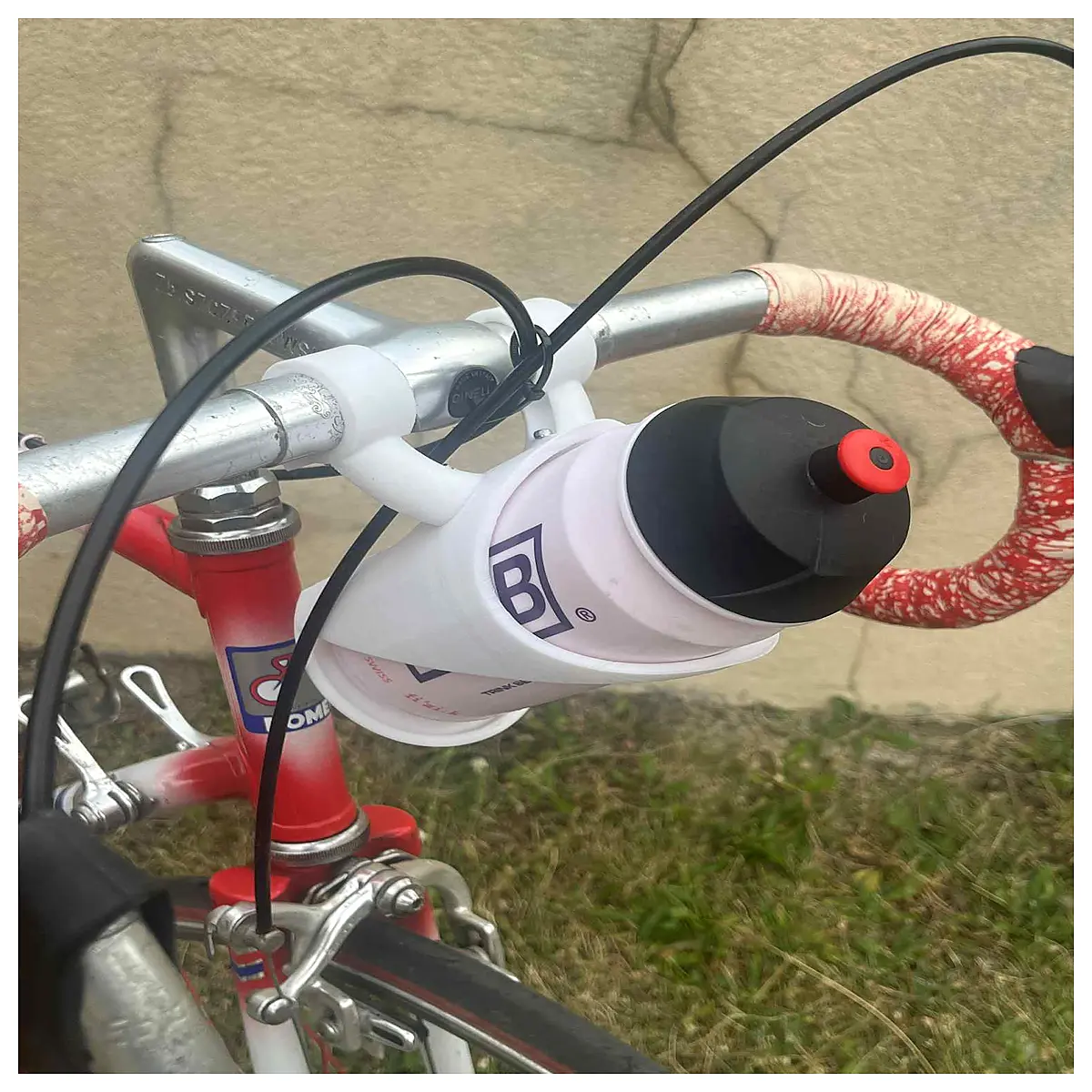 Bike Bottle Holder Mount Cycling Water Bottle Holder Accessory Ride Water Bottle Fixation Suitable for Road Mountain Bikes