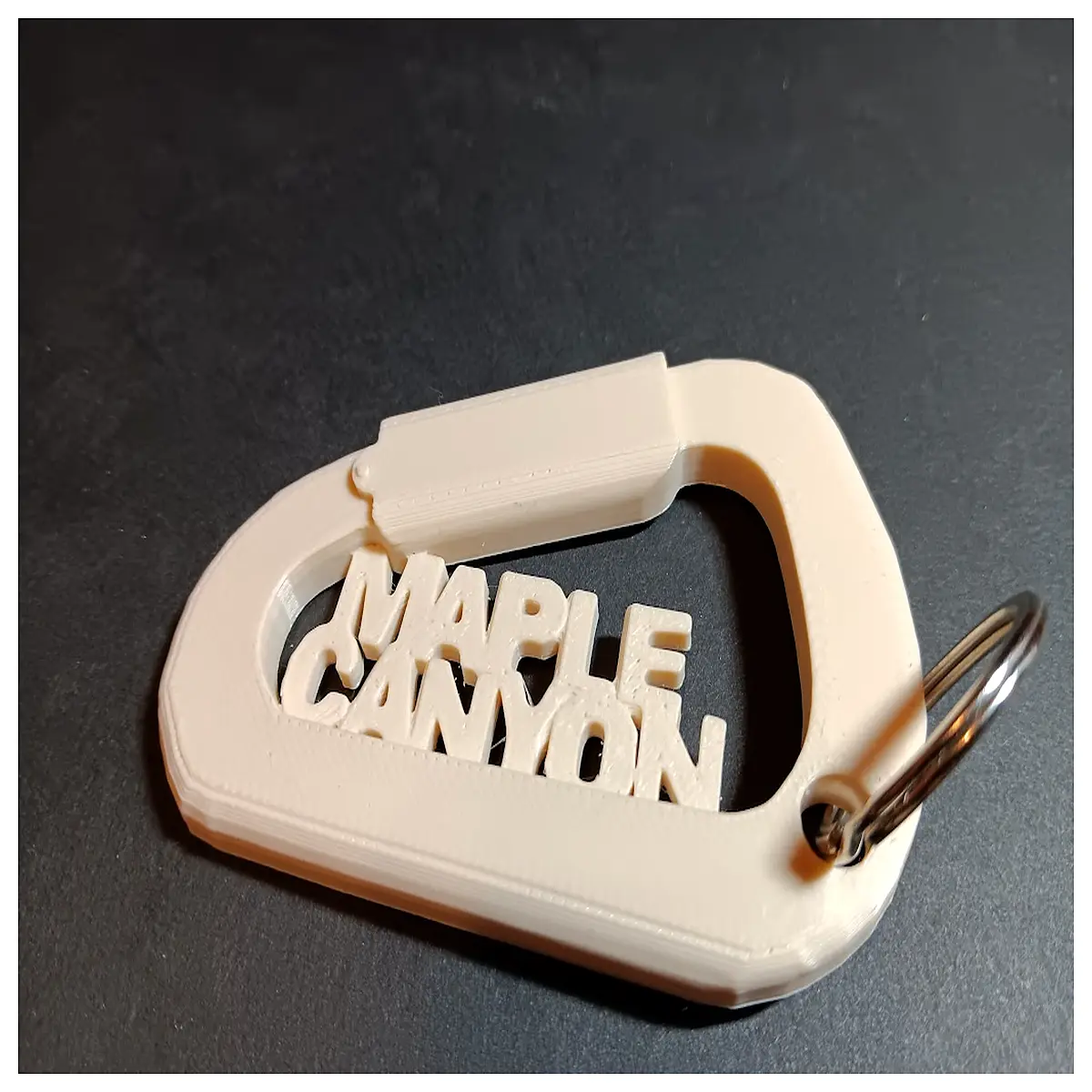 Maples Valley Keychain Leaf Design Scenic Souvenir Travel Gift Outdoor Hobby Keyring Decoration