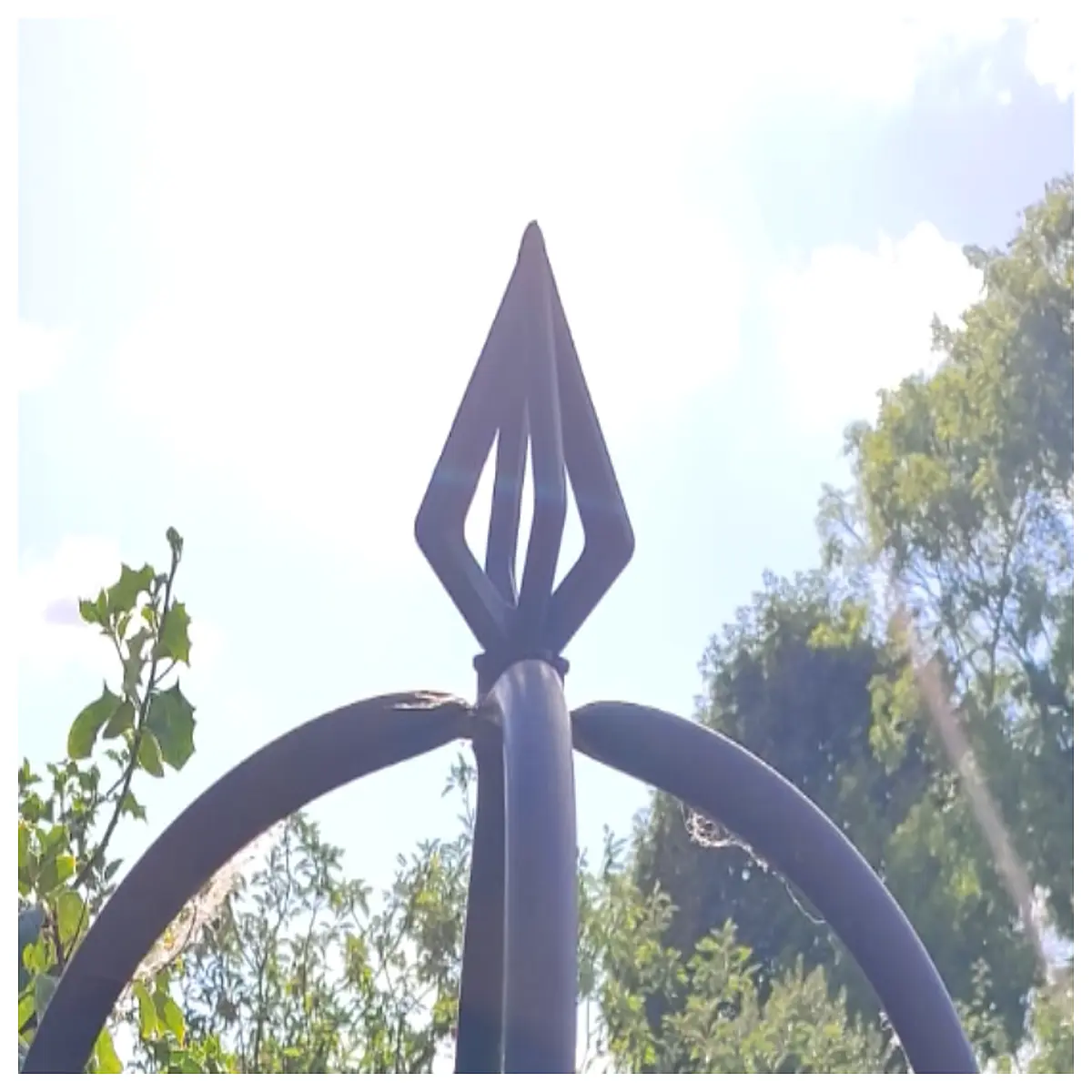 Garden Topiary Ornament Landscape Spire Yard Sculpture Outdoor Decoration Garden Point Marker Architectural Accent