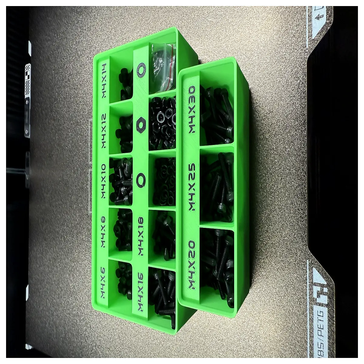 m4 gridfinity organizer bins 2x4x6 and 1x3x6 modular storage boxes for screws bolts nuts hardware sorting parts tray magnetic base compatible