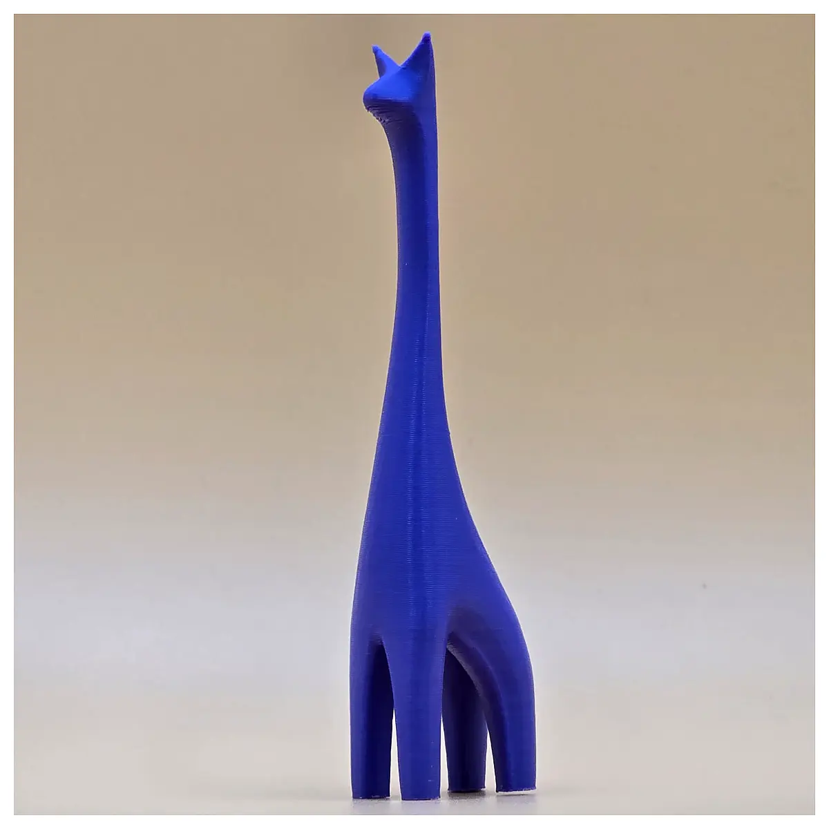 Modern Giraffe Sculpture Home Decor Desk Ornament Gift Idea Giraffe Model Creative Figurine