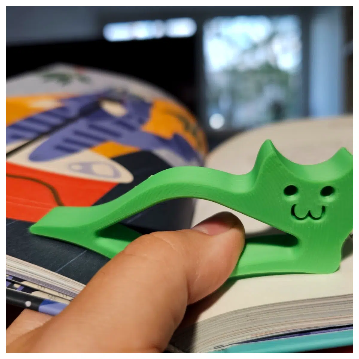 Cute Smiling Cat Reading Page Holder Book Page Binder Student Study Supplies Page Protection E reader Accessory