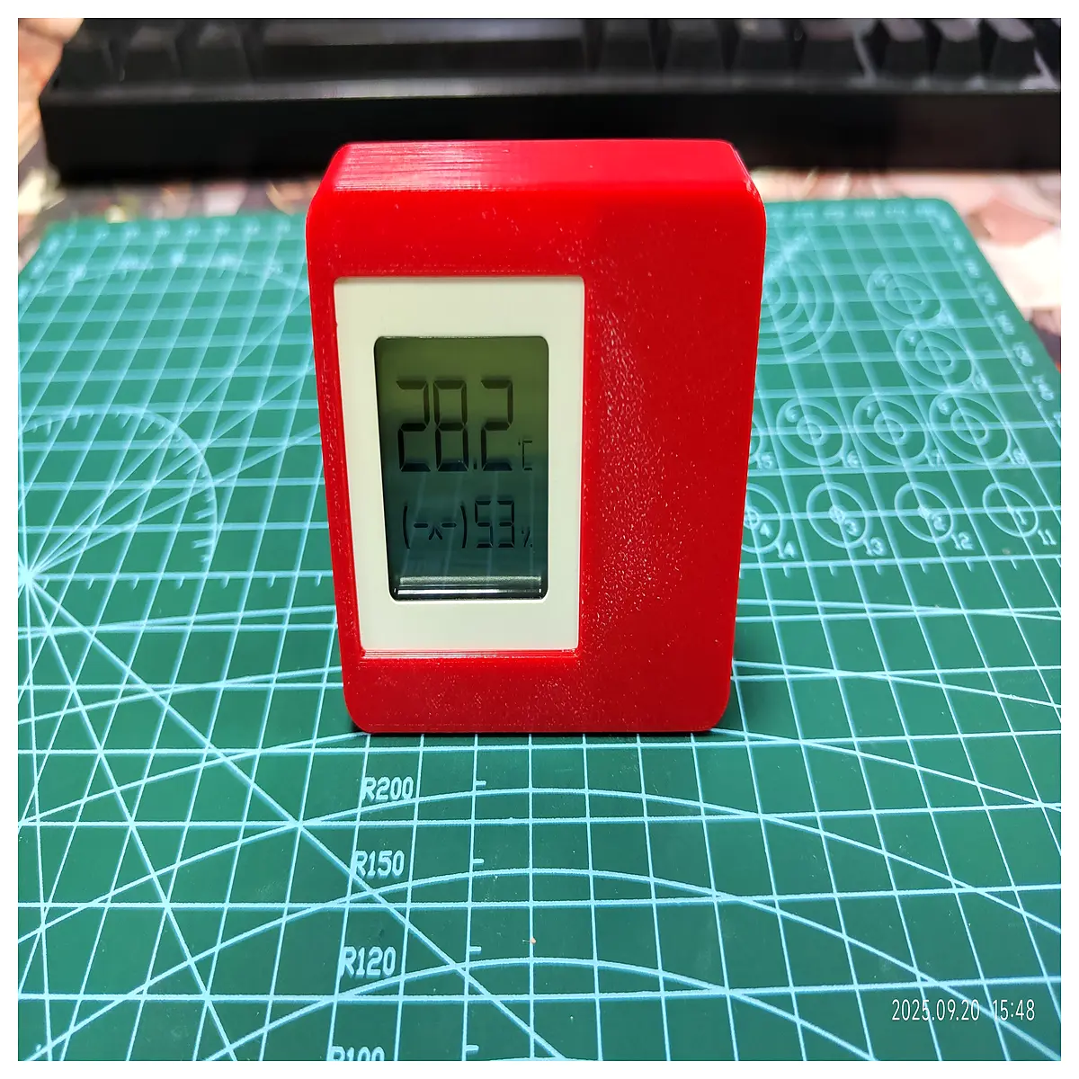 xiaomi mi bluetooth thermometer hygrometer 2 diy mod replace soldering with aa battery holder adapter