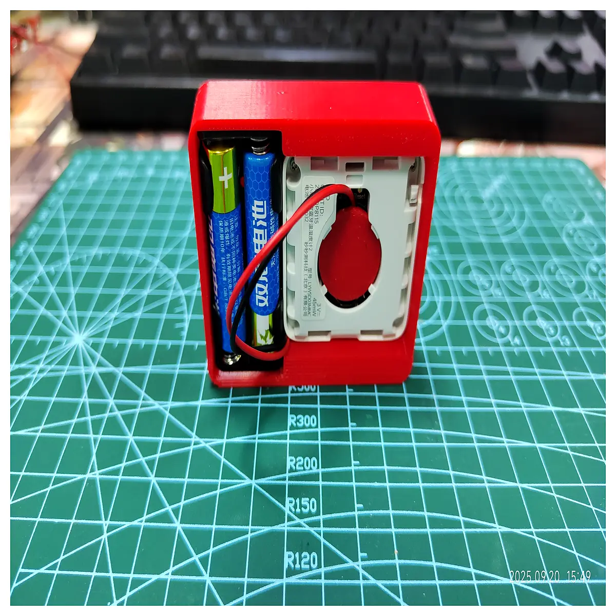 xiaomi mi bluetooth thermometer hygrometer 2 diy mod replace soldering with aa battery holder adapter