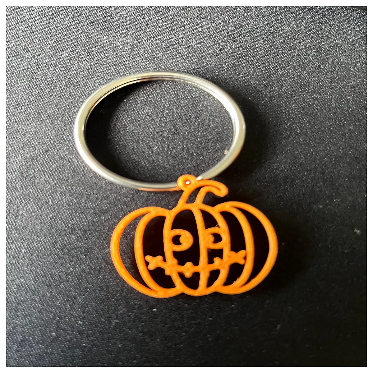 cute keychain halloween decoration kids party favor spooky fall accessory